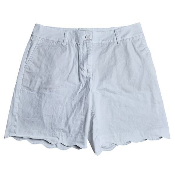 Talbots Women 8 White Cotton Flat Front Scallop Hem Preppy Coastal Shorts - Picture 1 of 4